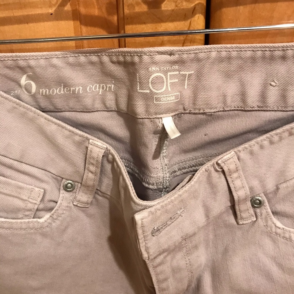 LOFT Capri Denim - Picture 2 of 3